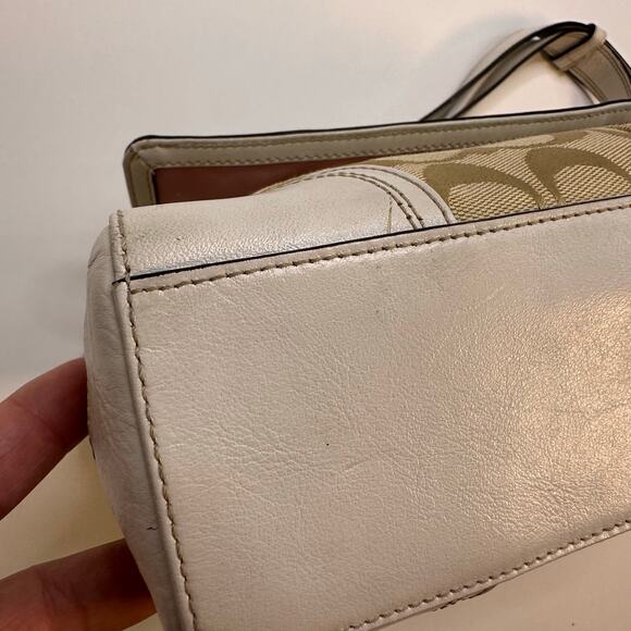 Vintage Y2K Coach Monogram Canvas and Leather Shoulder Bag - Picture 8 of 14